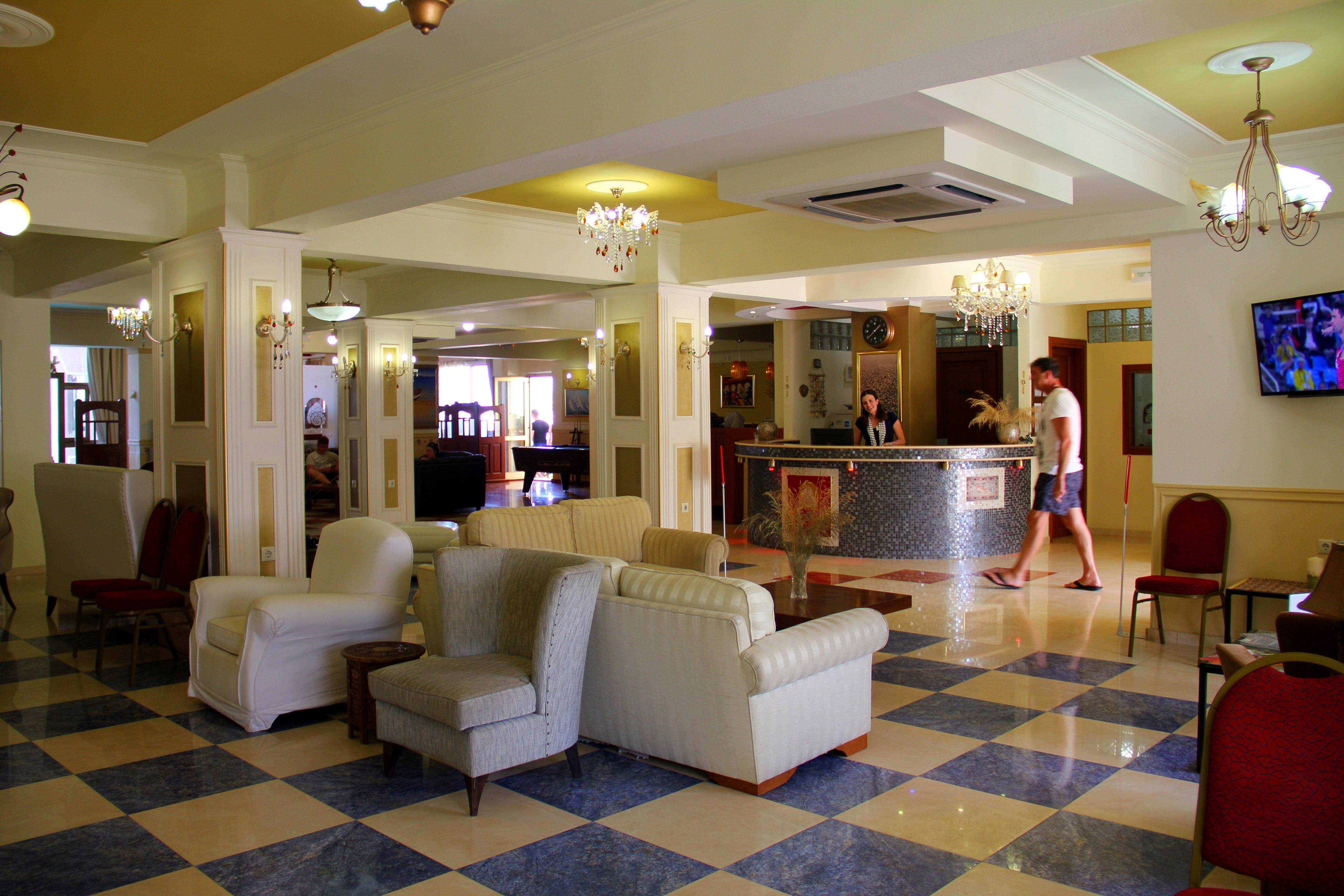 White Olive Elite Rethymno Hotel Sfakaki Bagian luar foto