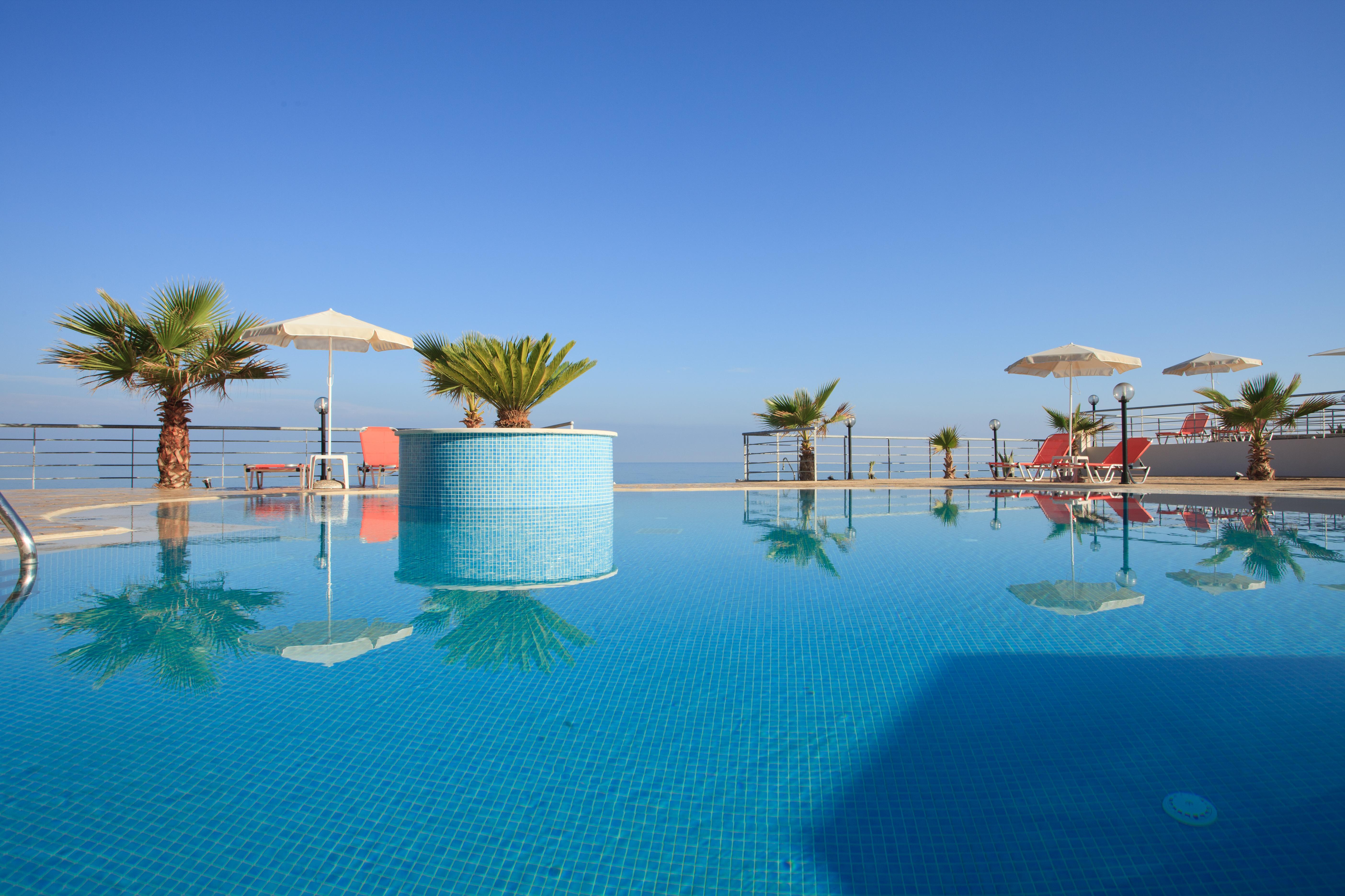 White Olive Elite Rethymno Hotel Sfakaki Bagian luar foto
