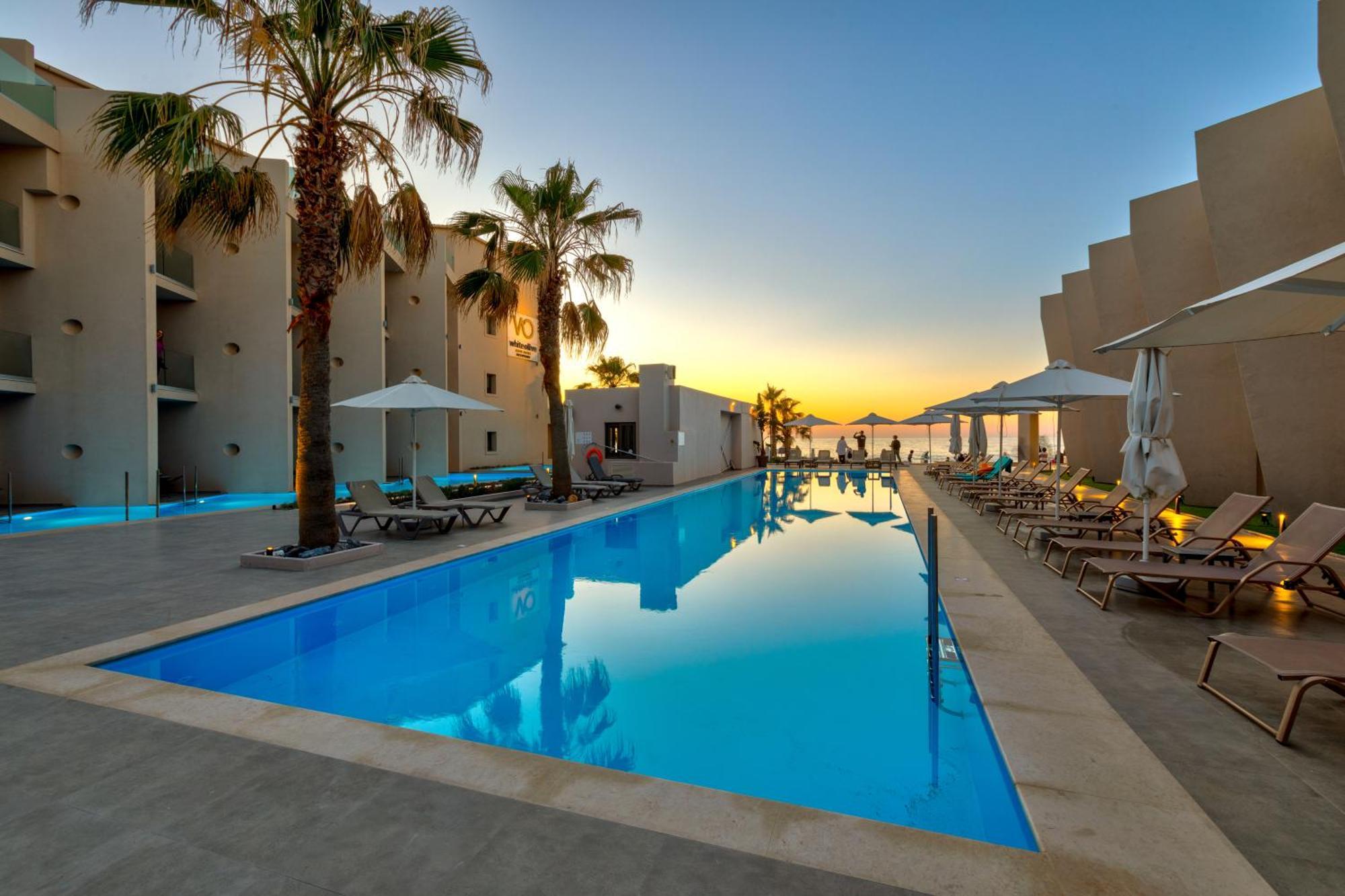 White Olive Elite Rethymno Hotel Sfakaki Bagian luar foto