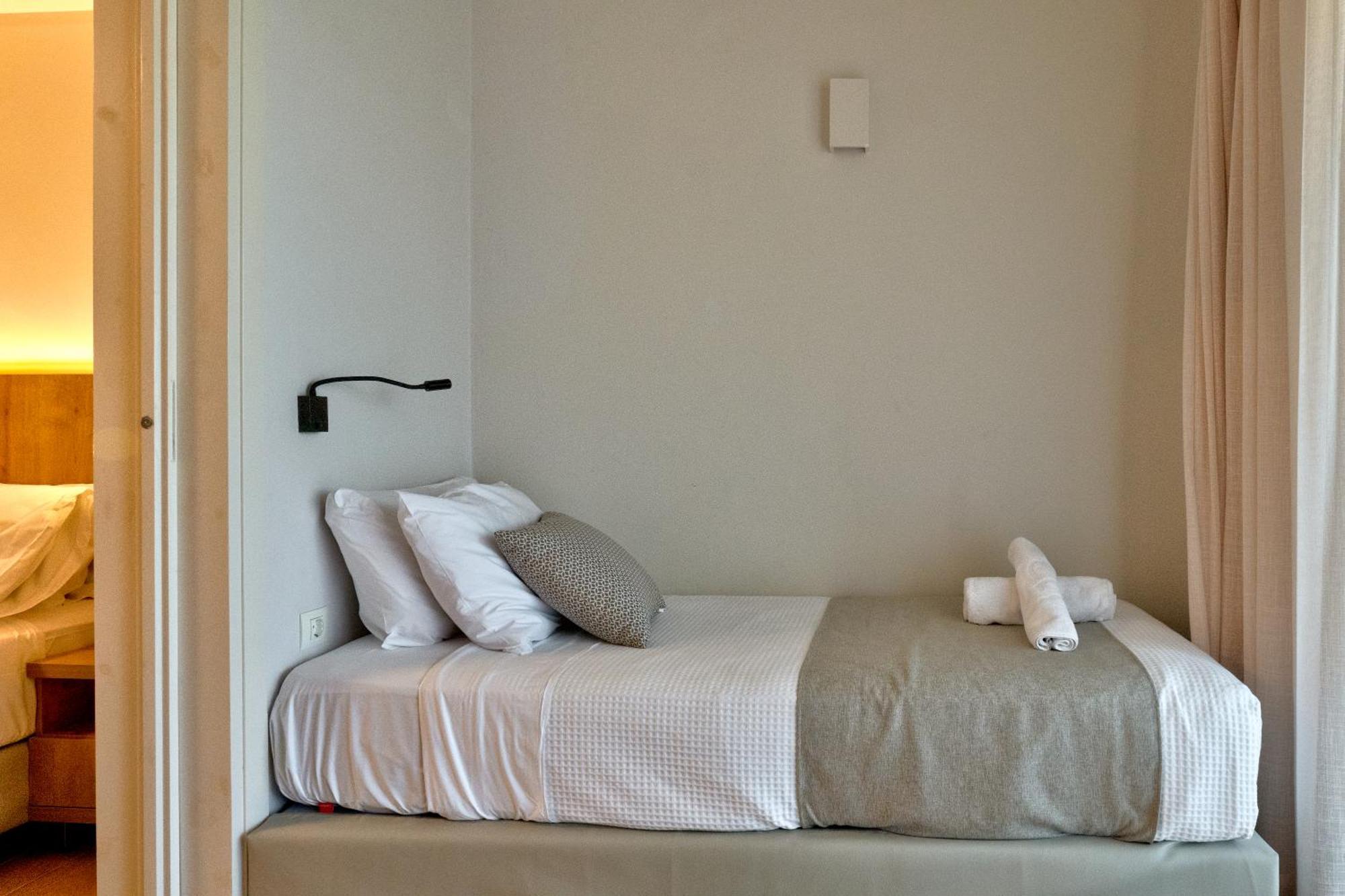 White Olive Elite Rethymno Hotel Sfakaki Bagian luar foto